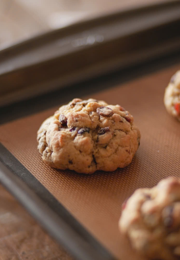 BÁNH QUY CHOCOLATE CHIP VÀ HẠT ÓC CHÓ