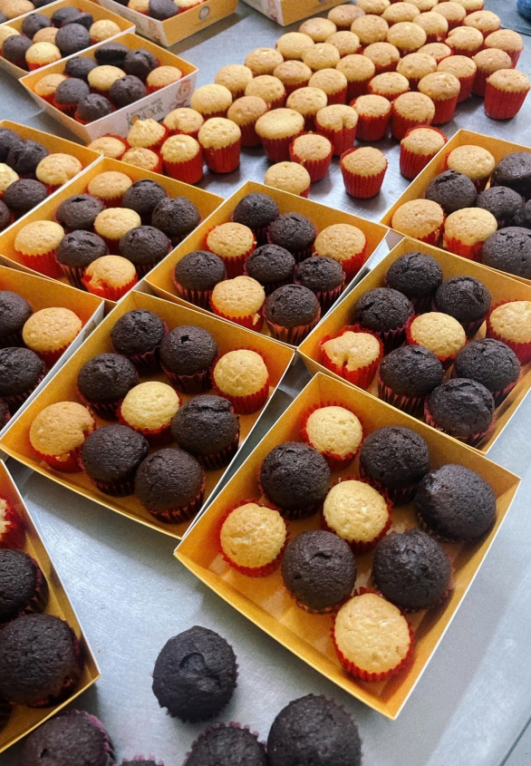 MUFFIN MINI ( HỘP 9C )